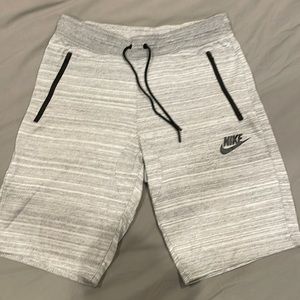 Nike men’s shorts